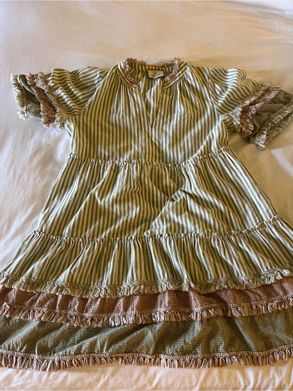 Tuckernuck Cotswald Stripe Crawford Dress in Green Gingham Small - Picture 2 of 3